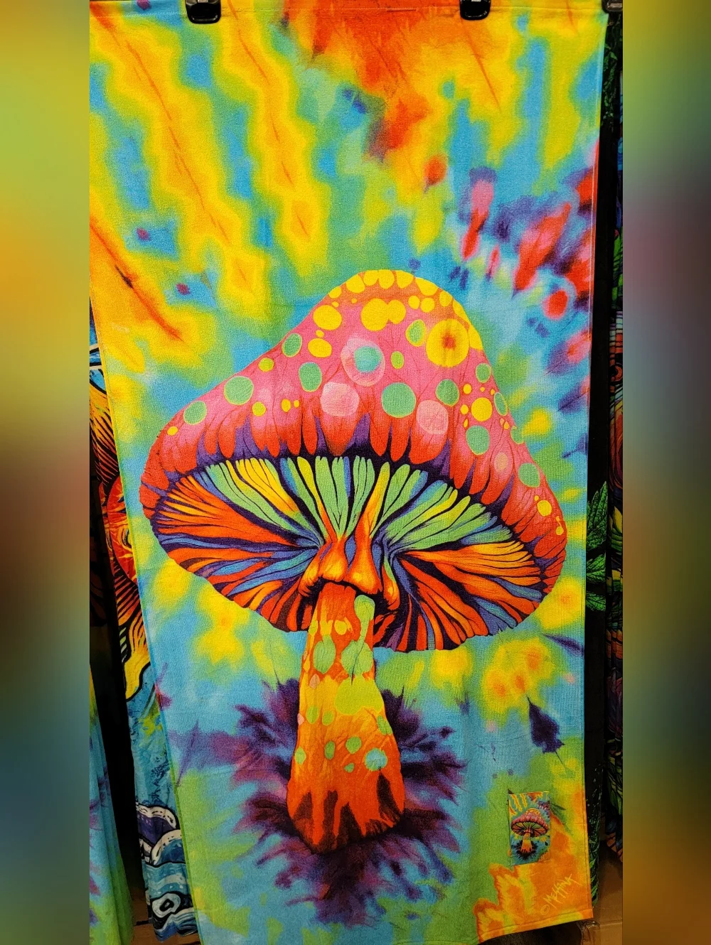 Summer Deal🏷 Cotton Vibrant Psychedelic Mushroom Beach Towel Or Decor